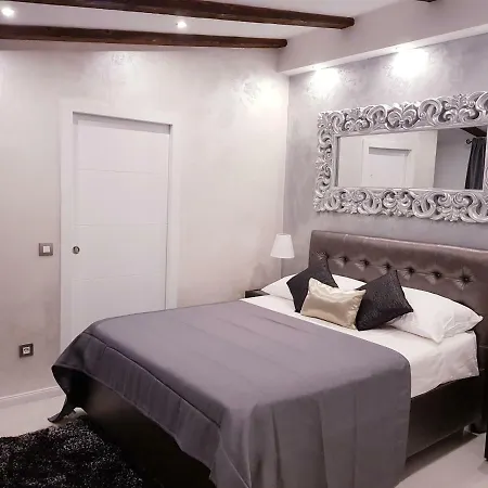 Villa Royal *